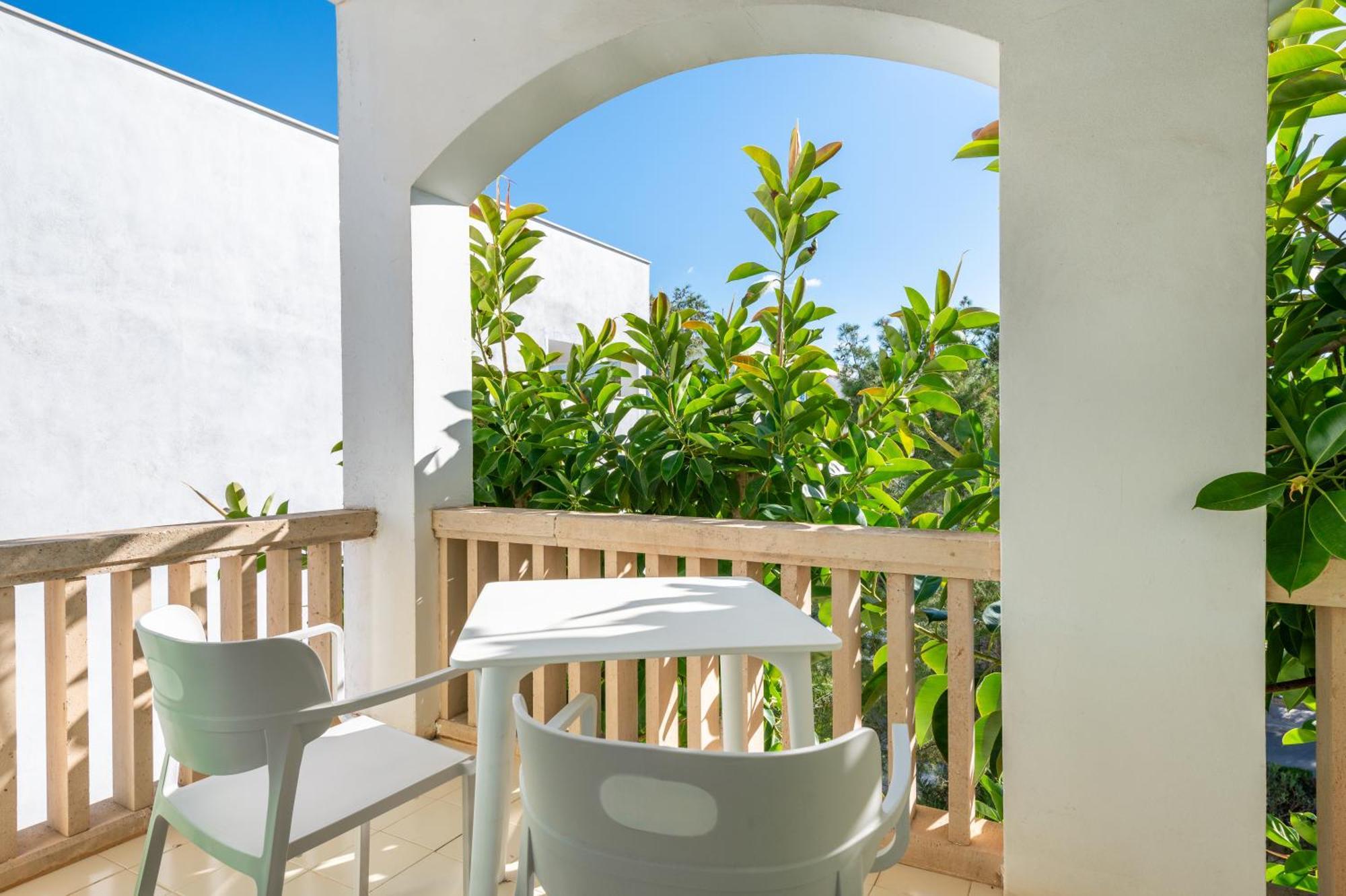 קולוניה סנט ג'ורדי Hotel Martorell By Mhr מראה חיצוני תמונה