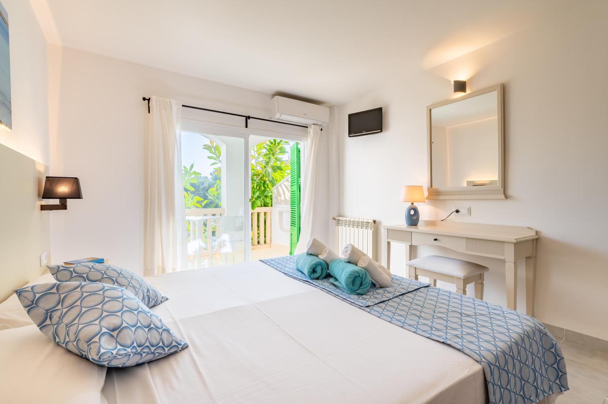 קולוניה סנט ג'ורדי Hotel Martorell By Mhr מראה חיצוני תמונה