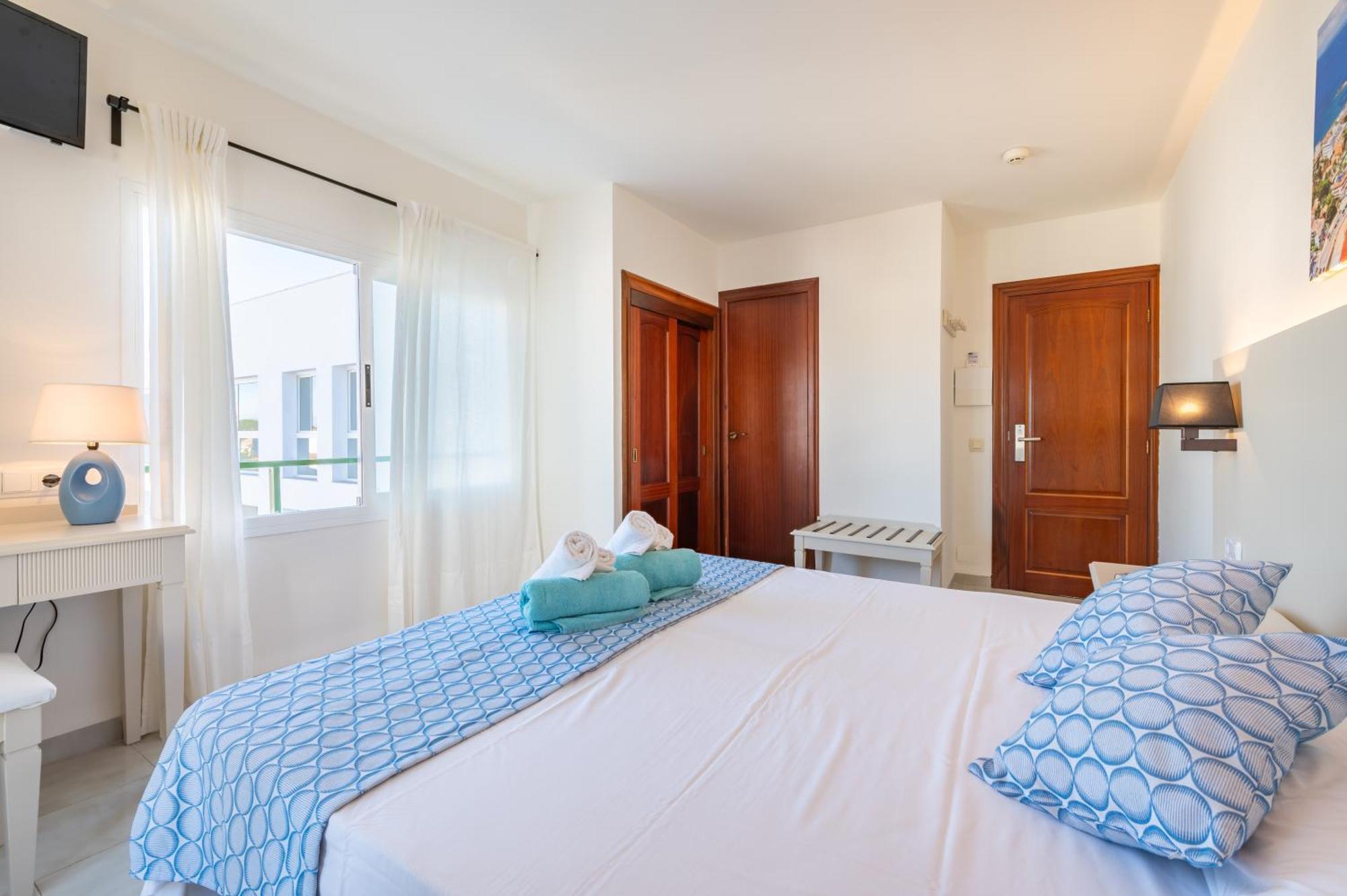 קולוניה סנט ג'ורדי Hotel Martorell By Mhr מראה חיצוני תמונה